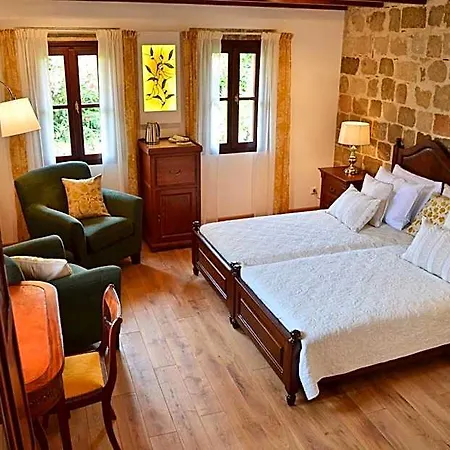 Ellique Hotel 4*