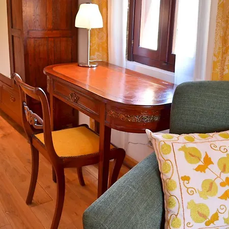 Ellique Hotel 4*