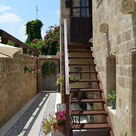 Hotel Ellique 4*
